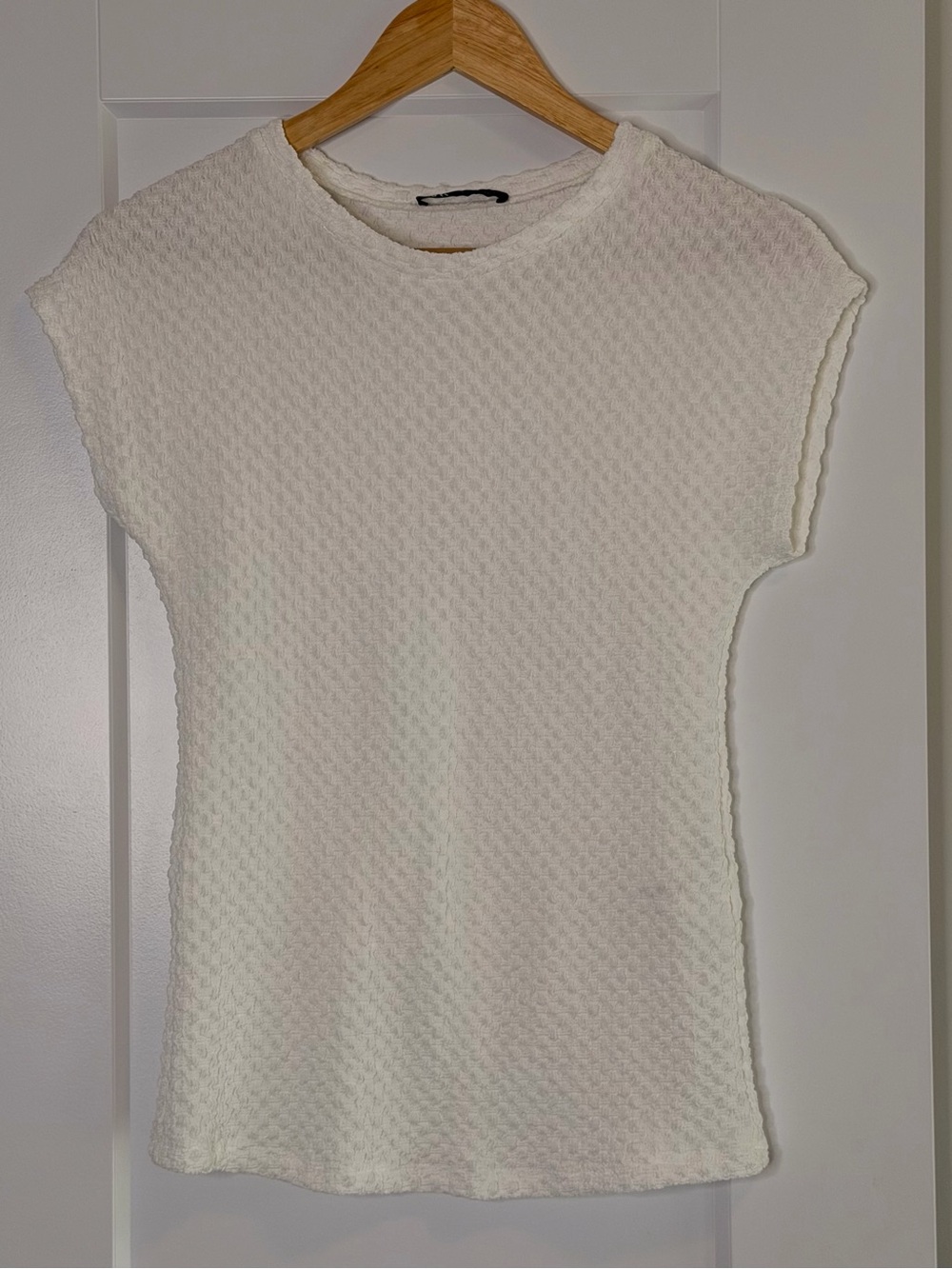 💜2 for 10- Zara Cream Textured Short Sleeve Tee
